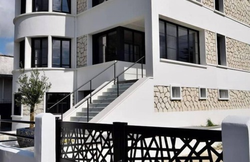 Royan Apartment | Neptune - Sea view - 5 stars - garden - air-conditioned