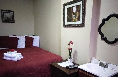 Bushwick Hotel | Neptune Hotel