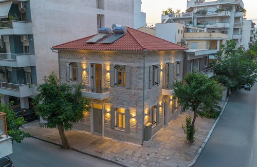Volos City Centre Apartment | Nest in the City Apartment