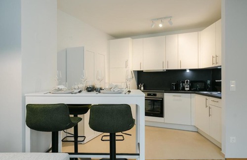 Wieden Apartment | Nest perfect for 2-4 hip area and free parking