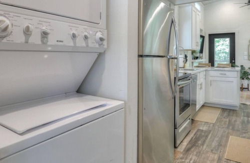 Monteagle House | Nesthaven: A cozy boho-chic tiny home with a deck, fire pit, & nearby waterfall