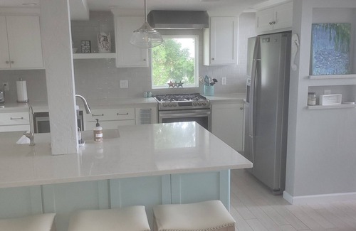 Green Bay House | Nestled between GB and DC; perfect for a couple's getaway or the whole family!