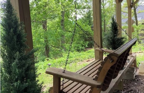 Asheville Apartment | Nestled Garden Oasis with Mountain Views Downtown! Dogs welcome!