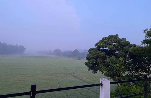 Minuwangoda Villa | Nestled into a quiet comfy paradise!nnJust 12km from Katunayake Intl. Airport.