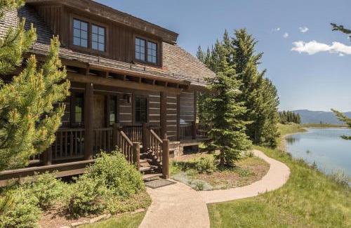 Spanish Peaks House | Nestledown