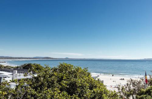 Noosa Heads Resort | Netanya Noosa Beachfront Resort