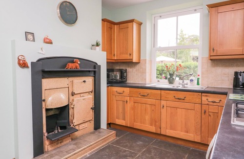 Carnforth Cottage | NETHERBECK COTTAGE, pet friendly, with open fire in Carnforth
