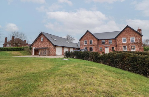 Cheshire West and Chester Cottage | Nettleford Inhale