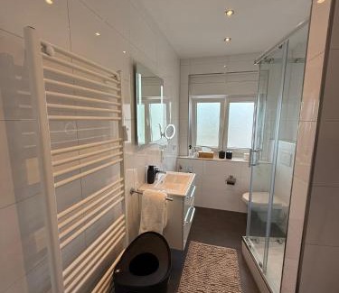 Wuerselen Apartment | Neu eingerichtete Wohnung Apartment 75qm Boarding House Aachen Wuerselen