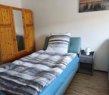 Betzdorf Apartment | NEU Ganze Wohnung Boxspringbett & Gartenzugang