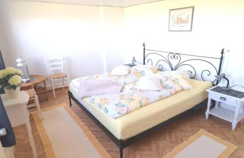 Mittelmarsch Apartment | NEU! Landhaus Ilona - Ferienwohnung
