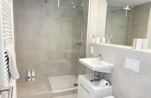 Friedrichstadt Apartment | Neu & Schick: Küche inkl. Kaffee