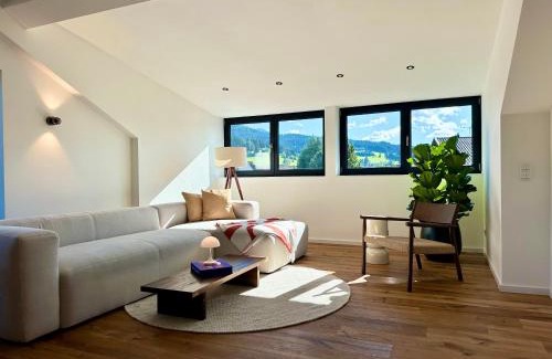 Wertach Apartment | Neue Ferienwohnung mit Bergblick & Sauna
