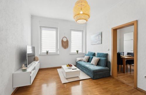 Bismarck Apartment | Neue und helle 2 Zimmer Wohnung, nähe Veltins Arena, Home Office, kostenlose Parkplätze