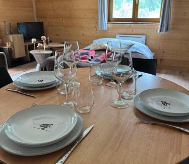 Entremont Apartment | NEUF chalet 2p Le Suet JACUZZI privatif