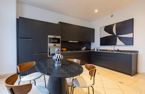 Neuilly-sur-Seine Apartment | Neuilly - 4 rooms - Medium duration