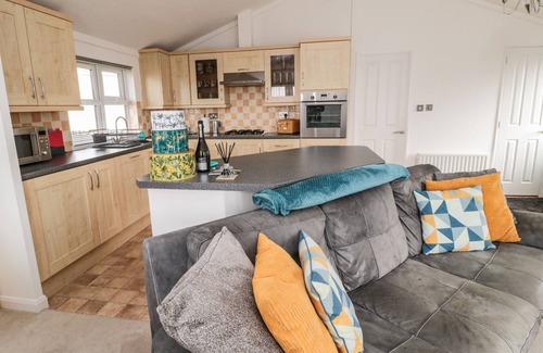 Swarland Cottage | NEVAEH LODGE, pet friendly, with a garden in Swarland
