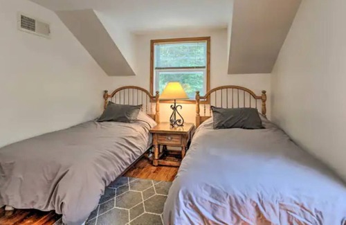 Narrowsburg House | New 1 acre Pond! Cottage on 4 acres. Large Grill. Pet Friendly.