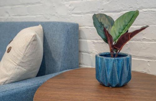 Buchanan Apartment | New 1 Bedroom Apartment Near Brewery - River - Downtown