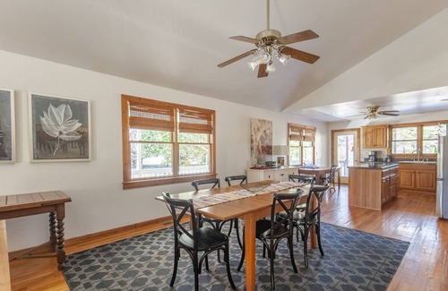 Nellysford House | New! 15 minutes to Wintergreen! - Rockfish Valley Cottage