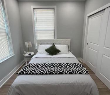 Passyunk Square Apartment | New 1BR Walk to Pats & Genos