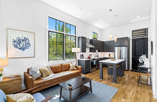 Virginia Highland Apartment | New 1x1 Apt. in the heart of VA Highlands!