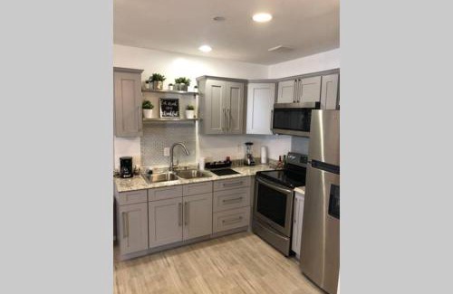 Centro Apartment | NEW 2 BEDROOM LUXURY APARTMENT -GREAT LOCATION -MODERN
