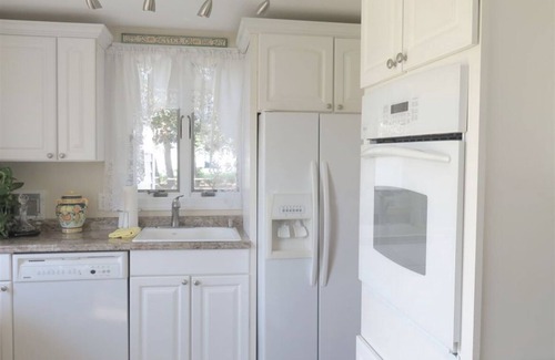 North Cape May Cottage | *New 2022- Cottage* One block for Bay Beach