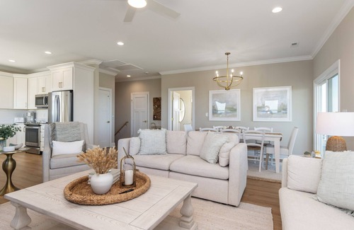 Emerald Isle House | New 2025 4 BR Luxury Home w/Pool, Elevator, Gourmet Kitchen & Ocean-Sound Views