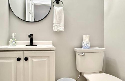 Norcross House | NEW 2b2b ENTIRE TOWNHOUSE PLACE COZY and QUIET SP1271