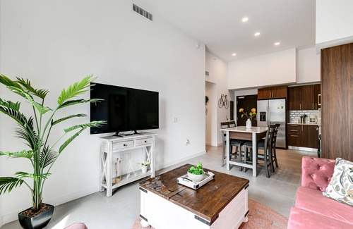 Overtown Condo | New 2Bed2Bath Condo Close to Jackson Memorial Hospital