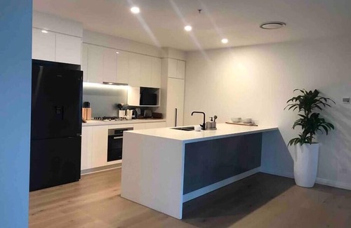 Fortitude Valley Apartment | New 3 Bed Penthouse Resort style complex