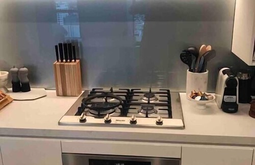 Fortitude Valley Apartment | New 3 Bed Penthouse Resort style complex