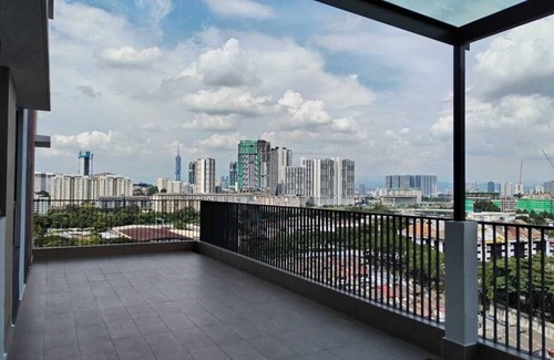 Kampung Haji Abdullah Hukum Condo | New 3-bedroom condo with 600 sq ft terrace viewing Kuala Lumpur City,