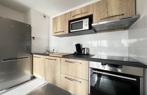 Frouzins Apartment | New 3-room apartment in secure residence