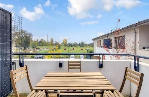 Frouzins Apartment | New 3-room apartment in secure residence