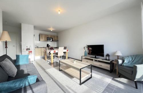Frouzins Apartment | New 3-room apartment in secure residence