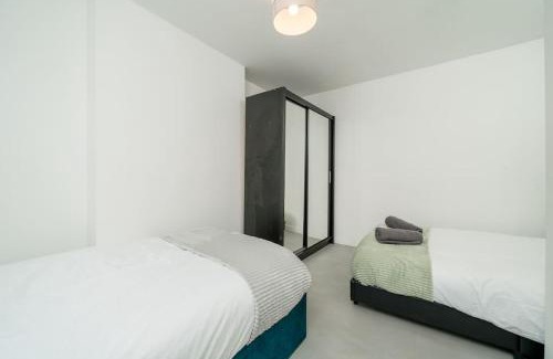Streatham Hill Apartment | New 3BED Stylish Apartment with Amazing Transport