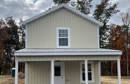 Russell Springs House | NEW 3BR 2.5BA Barndo on Beautiful Lake Cumberland! Available March 2024!