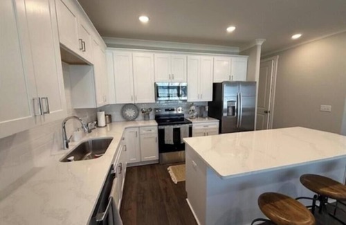 Oxford Condo | New, 3BR/3.5BA Condo/1,750 sq ft - 5 min to Ole Miss/2.5 Miles to The Square!