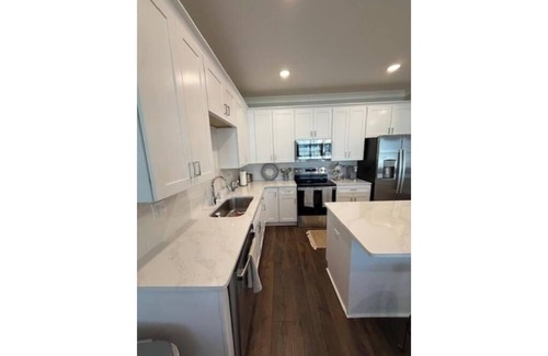 Oxford Condo | New, 3BR/3.5BA Condo/1,750 sq ft - 5 min to Ole Miss/2.5 Miles to The Square!