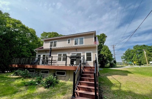 Egg Harbor House | New 4-bedroom home in Egg Harbor, 2 min drive to beach