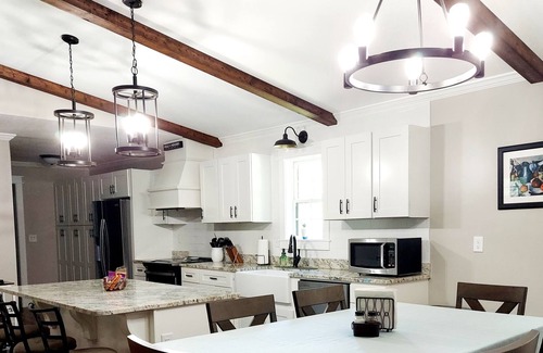 Tracy City House | NEW! 4-bedroom home near OHV Park & Caverns with a spacious back yard