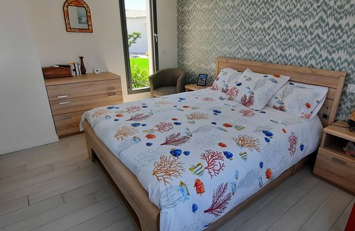 Saint-Sulpice-de-Royan Apartment | New 40 m2 air-conditioned apartment with parking space