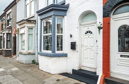 Liverpool House | New 4bedroom home| Near LFC & EFC