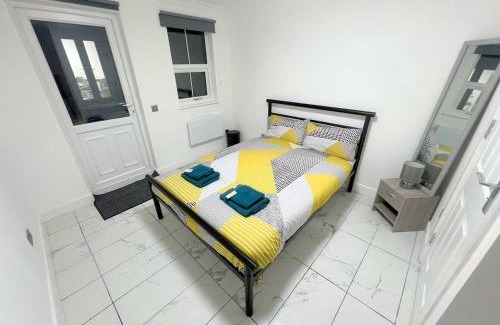 Addiscombe House | NEW 5-bedroom house in Croydon South London