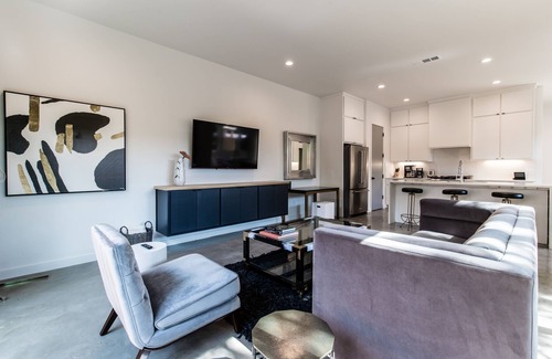 Dallas House | New 6B/6B Connected Double Townhomes