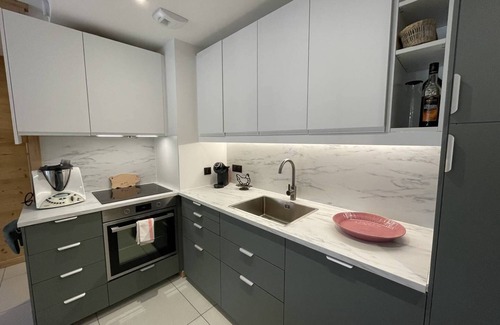 Saint-Sorlin-d'Arves Apartment | New 8-person flat in the heart of the village