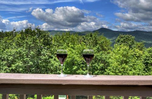 Cleveland House | New Aananda Lookout - Hot Tub Arcade Pool Table