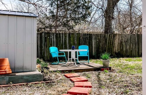 Columbia House | New! Adorable Central Columbia Bungalow, Steps from Farmer's Market!